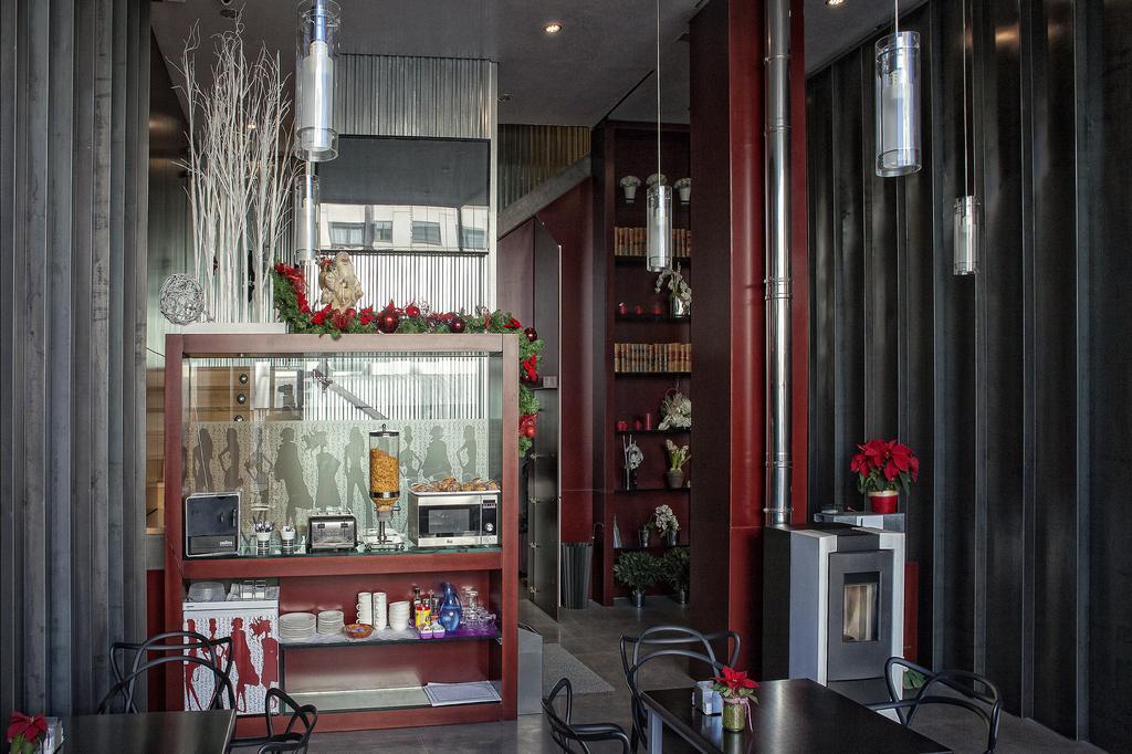 Hostal Averroes Burgos Ngoại thất bức ảnh